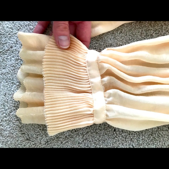 Diane Von Furstenberg Blouse - Picture 6 of 6